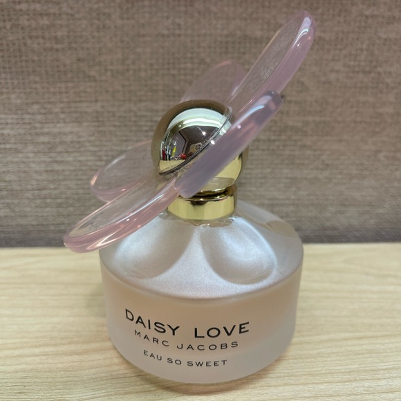 Daisy Love Eau So Sweet Marc Jacobs 100mL - Picture 1 of 4